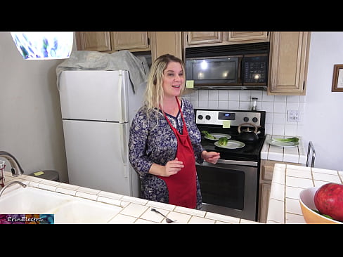 ❤️ Madrastra ordeñándole en la cocina antes de su cita ️ Video de porno de calidad en es.pornmega-com.ru ❌️❤️❤️❤️❤️❤️❤️❤️